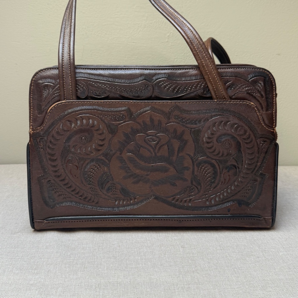 Vintage Mexican Tooled Leather Purse Mayan Calendar and Flowers - Picture 8 of 12